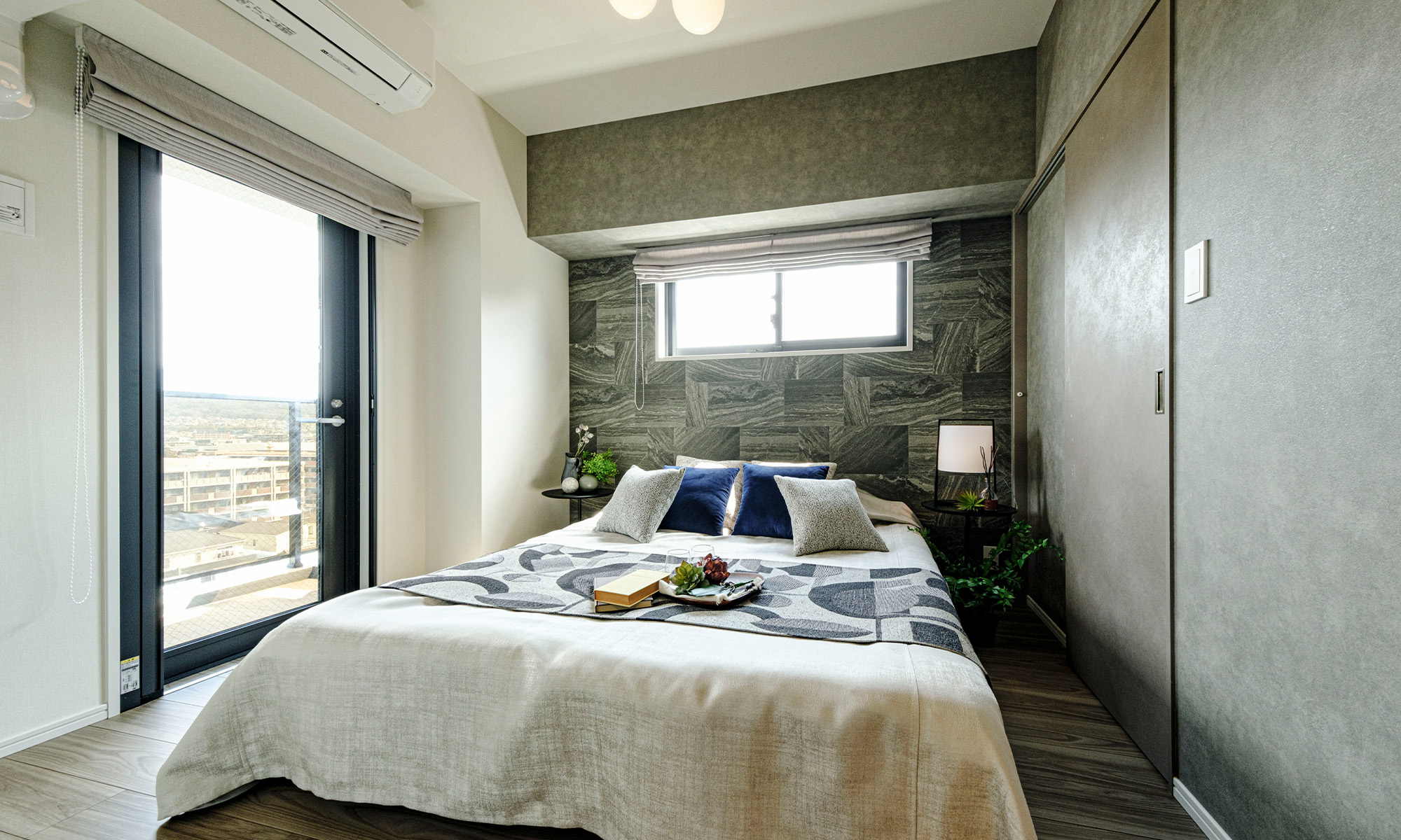 MASTER BEDROOM