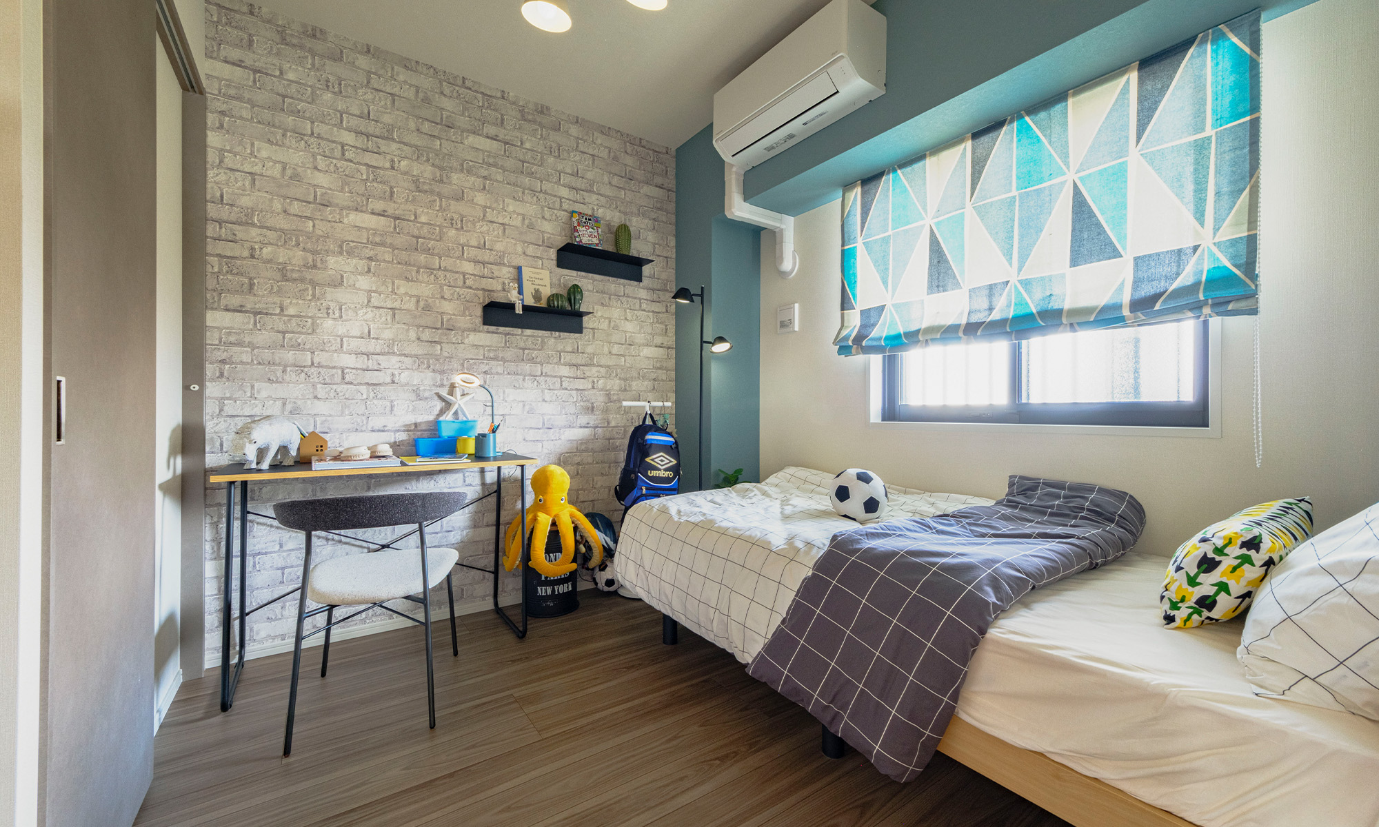 KIDS ROOM