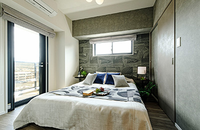 MASTER BEDROOM